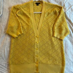 Ann Taylor Factory yellow v neck button up short sleeve cardigan